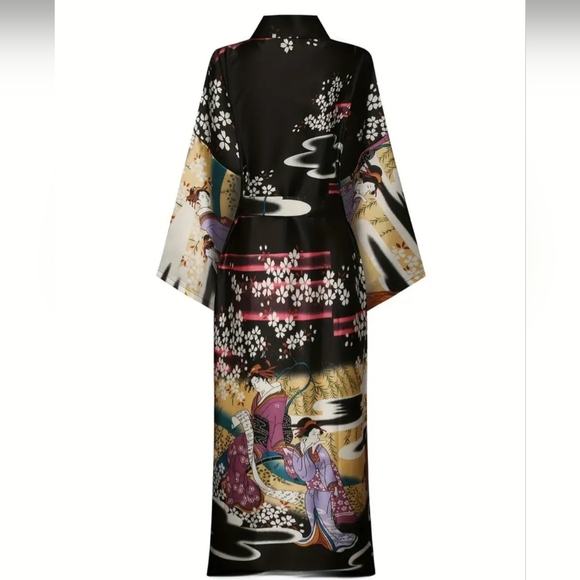 NIP Stunning Black Silky Geisha Style Robe - Picture 6 of 13
